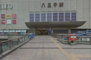 八王子駅エリアのカラオケ徹底比較｜9店の料金を条件別に自動計算＋学割・機種・口コミ傾向を横並び検証【2026年9月】