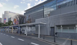博多駅エリアのカラオケ徹底比較｜5店の料金を条件別に自動計算＋機種・立地を横並び検証【2026年9月】